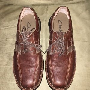 Clark’s Tie Loafers Size 11 M